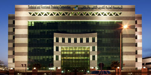 كلية الاتصالات والإلكترونيات في جدة تطرح 700 وظيفة لخريجيها 