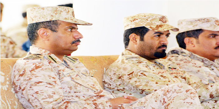  منسوبو الحرس الوطني خلال حضورهم المحاضرة