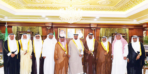 الأمير جلوي مع أعضاء لجنة المتقاعدين