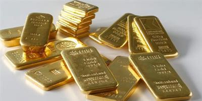 الذهب عند أعلى مستوى في أسبوعين مع تراجع الدولار 