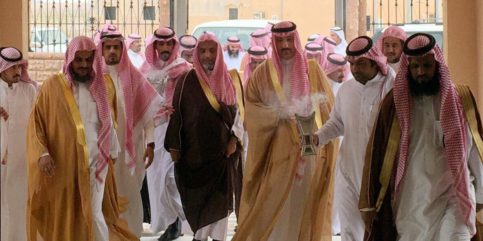  الأمير بندر أثناء وصوله لمقر المناسبة