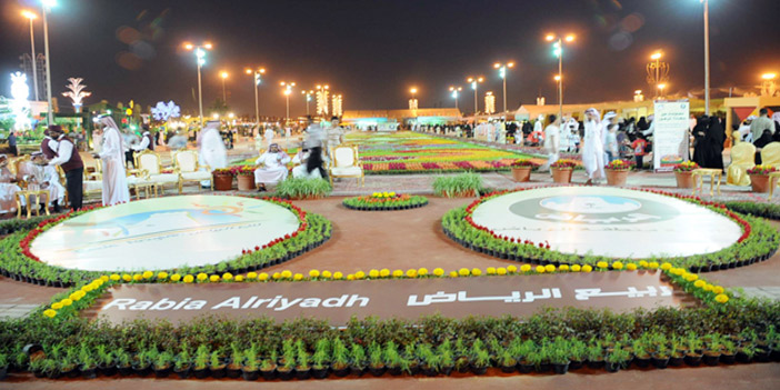 رفضوا أن يغادروا المكان وفضلوا المتعة والجمال 