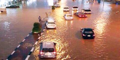 السيول تداهم منازل نجران.. والدفاع المدني يخلي المحتجزين 