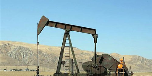 ارتفاع أسعار النفط بعد الضربات الجوية في اليمن 