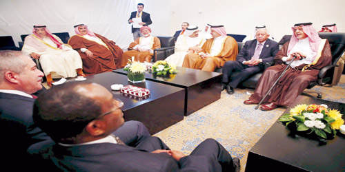 وزراء خارجية دول التحالف للدفاع عن الشرعية في اليمن يؤكدون استقلال اليمن وسلامته الإقليمية وهويته العربية 