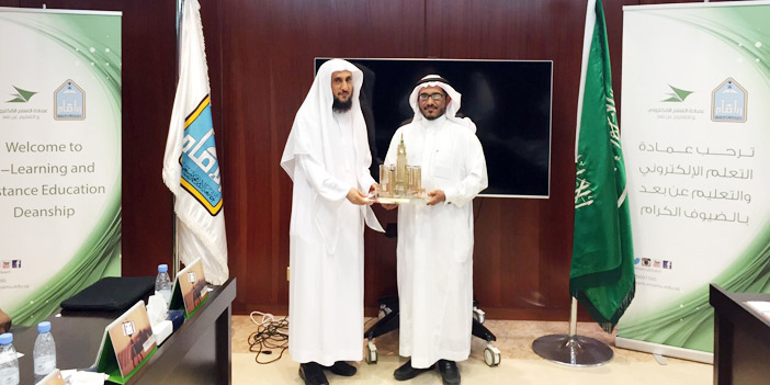  جانب من الزيارة