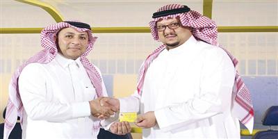 داسيلفا يطبق أسلوباً جديداً لمواجهة تقارب العميد 