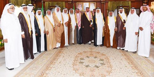  الأمير جلوي ملتقيا لجنة إصلاح ذات البين