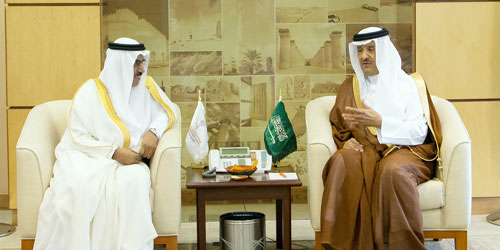 الأمير سلطان بن سلمان خلال استقباله رئيس هيئة الرقابة والتحقيق