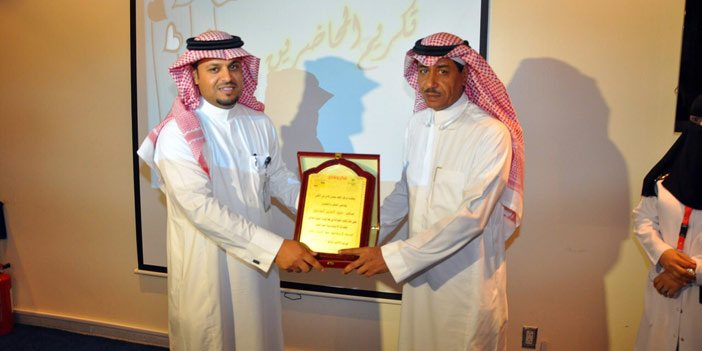 تحت شعار (الخدمة الاجتماعية تمهيد الطريق للتغير) 