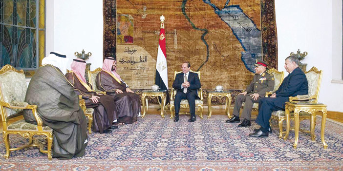  الرئيس المصري خلال استقباله سمو وزير الدفاع