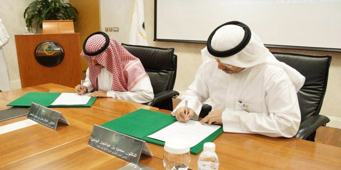  جانب من توقيع الاتفاقية