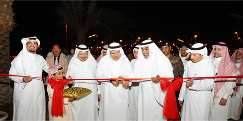  الأمين يفتتح الممشى