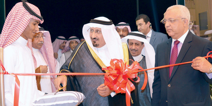 قزاز يفتتح أحدث فروعه بالخيالة مول بجيزان 