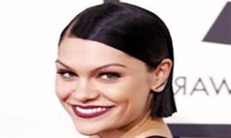 مغنية البوب «جيسي جيه» تغضب معجبيها على تويتر 