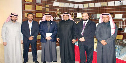 الأمين العام لجمعية السكر يزور جمعية عنيزة للخدمات الإنسانية 