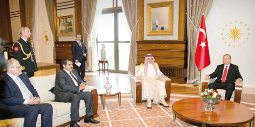الرئيس التركي يستقبل الأمير الوليد بن طلال 