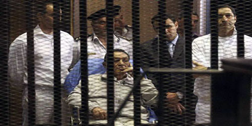  الرئيس المخلوع مبارك أثناء إعادة محاكمته في قضية القصور الرئاسية