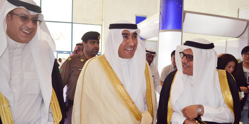 أبو راس خلال تدشينه معرض البناء والديكور السعودي 2015