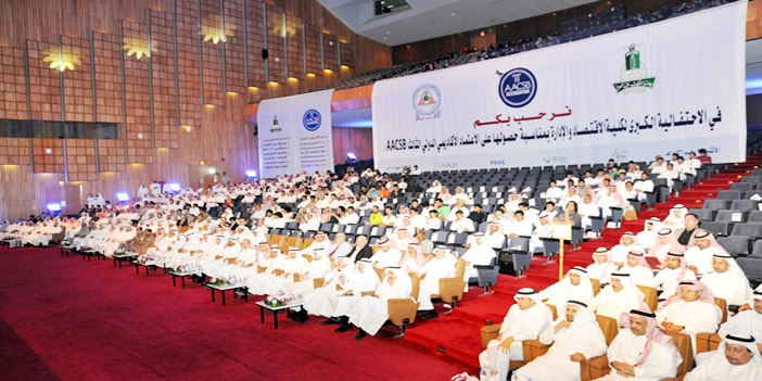  من احتفال الكلية