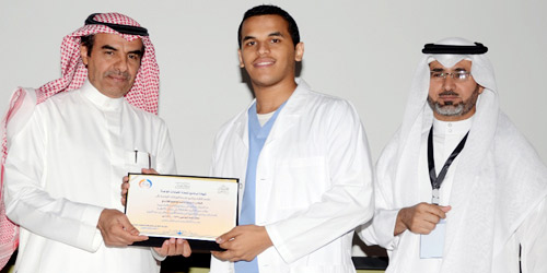 مدير جامعة الأمير سطّام يرعى اختتام برنامج التلمذة الحاسوبية 