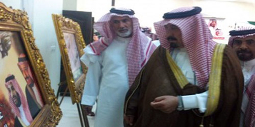  السيف يتجول في المعرض المصاحب