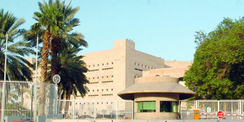 نبه على عدم استغلالها لتزوير وثائق.. السفير أسامة نقلي: 