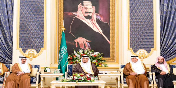 المليك يستقبل أصحاب السمو الأمراء والمعالي والفضيلة 