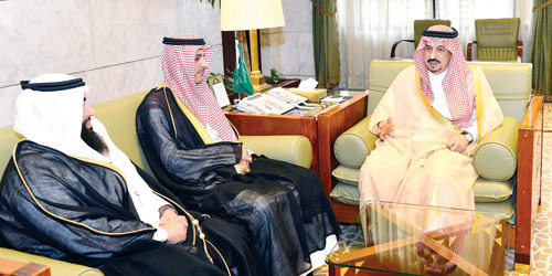  الأمير فيصل بن بندر يستقبل رئيس وعددا من أعضاء جمعية «واعي»