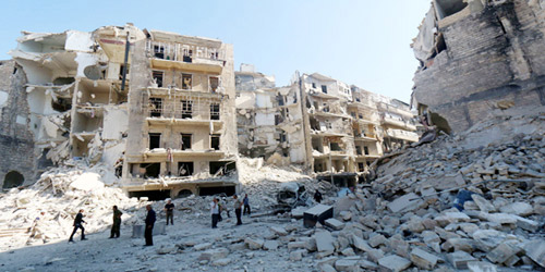  آثار الدمار بعد قصف قوات النظام لمدينة حلب
