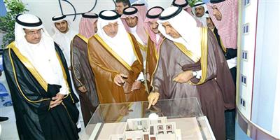 الأمير خالد الفيصل يدشن معرض وزارة الإسكان بجدة‎ 