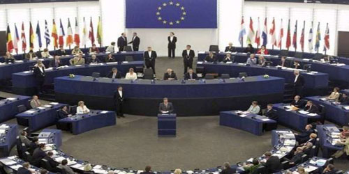 الاتحاد الأوروبي يفرض عقوبات على المتمردين الحوثيين ونجل الرئيس المخلوع 