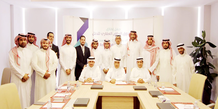  صورة جماعية لمسؤولي الشركتين