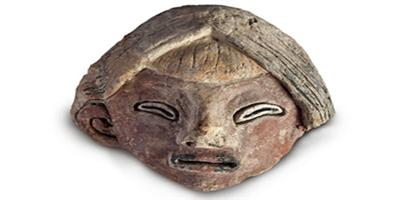 العثور على تماثيل تعود إلى 3800 عام في بيرو 