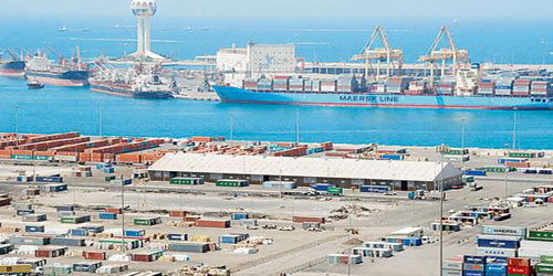 صادرات المملكة تتراجع 14% والواردات تنخفض 13.6% 