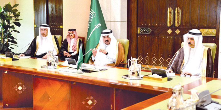  الأمير فيصل بن بندر يجتمع برؤساء بلديات منطقة الرياض