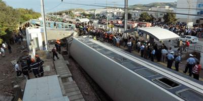 مقتل 14 وإصابة 70 في حادث قطار بتونس 
