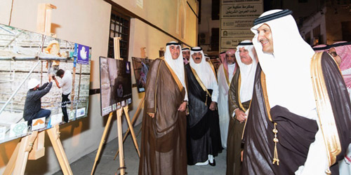افتتاح مسجد الشافعي التاريخي في جدة الذي تكفل بنفقات ترميمه الملك عبدالله - رحمه الله 