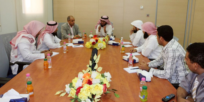  اجتماع عمادة خدمة المجتمع بجامعتي المجمعة والقصيم