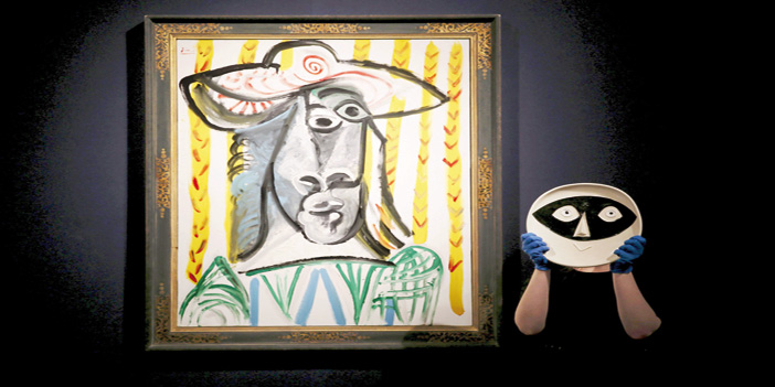  لوحة من السيراميك إلى جانب «تيتي» على حد سواء للفنان بيكاسو