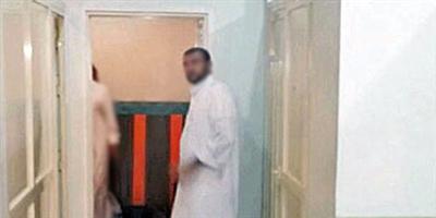 ضبط وافد عربي يمارس الحجامة بدون ترخيص بالدمام 