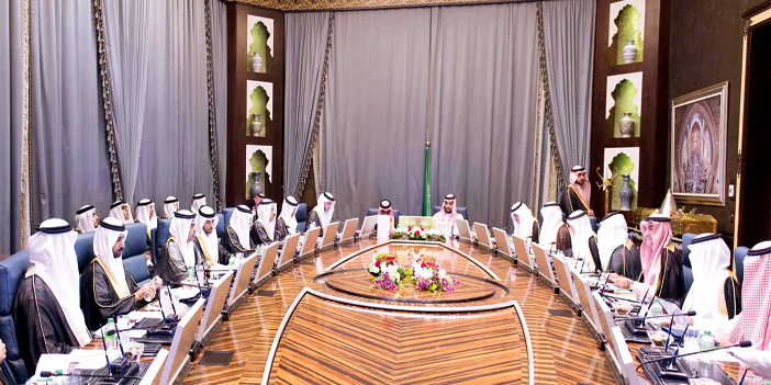 ولي ولي العهد يعقد اجتماعاً مع نائب مستشار الأمن الوطني الإماراتي 