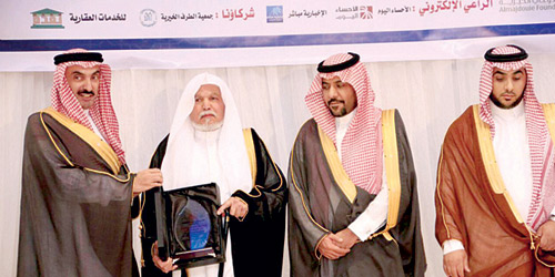  الأمير فيصل بن فهد بن جلوي يشهد اختتام المسابقة