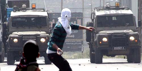  عباس يؤكد ضرورة إحياء انتفاضة الحجر لفضح سياسة الاحتلال