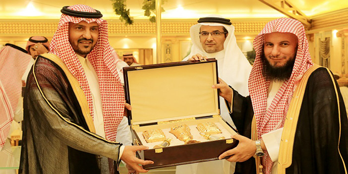 الأمير بندر بن سلمان بن محمد ودعاة من أفريقيا في ضيافة الجامعة الإسلامية 
