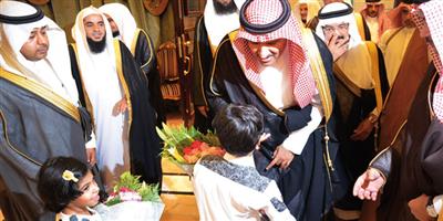 الأمير فيصل بن سلمان يدشن برنامج تكافل لإعمار مساكن للأيتام ويتبرع بمليون ريال 