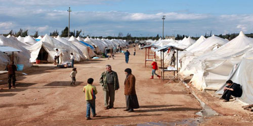 تركيا تقيم مخيما ضخما لاستقبال 55 ألف لاجئ سوري   