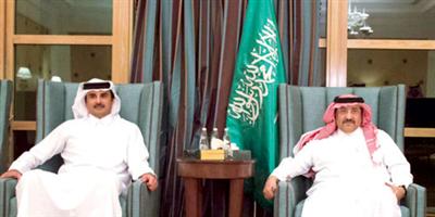 ولي العهد بحث مع أمير قطر المستجدات الخليجية والعربية والدولية وتعزيز العلاقات الثنائية 