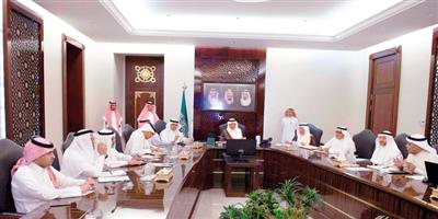 الأمير خالد الفيصل يطلع على مراحل مشروع ضاحية مكة الغربية 