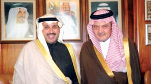  الشيخ حمد الجابر الصباح مع الأمير سعود الفيصل في أحد اللقاءات بالرياض